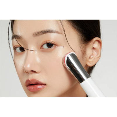 Пристрій для Електричного Неінвазивного Мікронідлінгу та Звуження Пор Medicube AGE-R ATS Air Shot