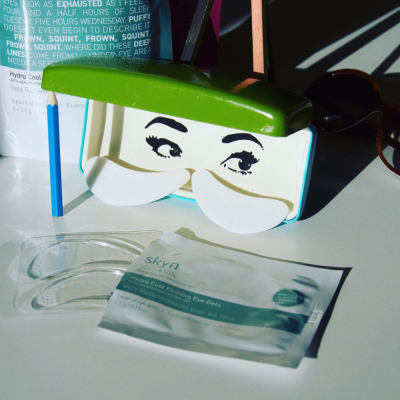 Патчи для Кожи вокруг Глаз с Технологией Гексапептидов Skyn Iceland Hydro Cool Firming Eye Gels (8 пар патчей)